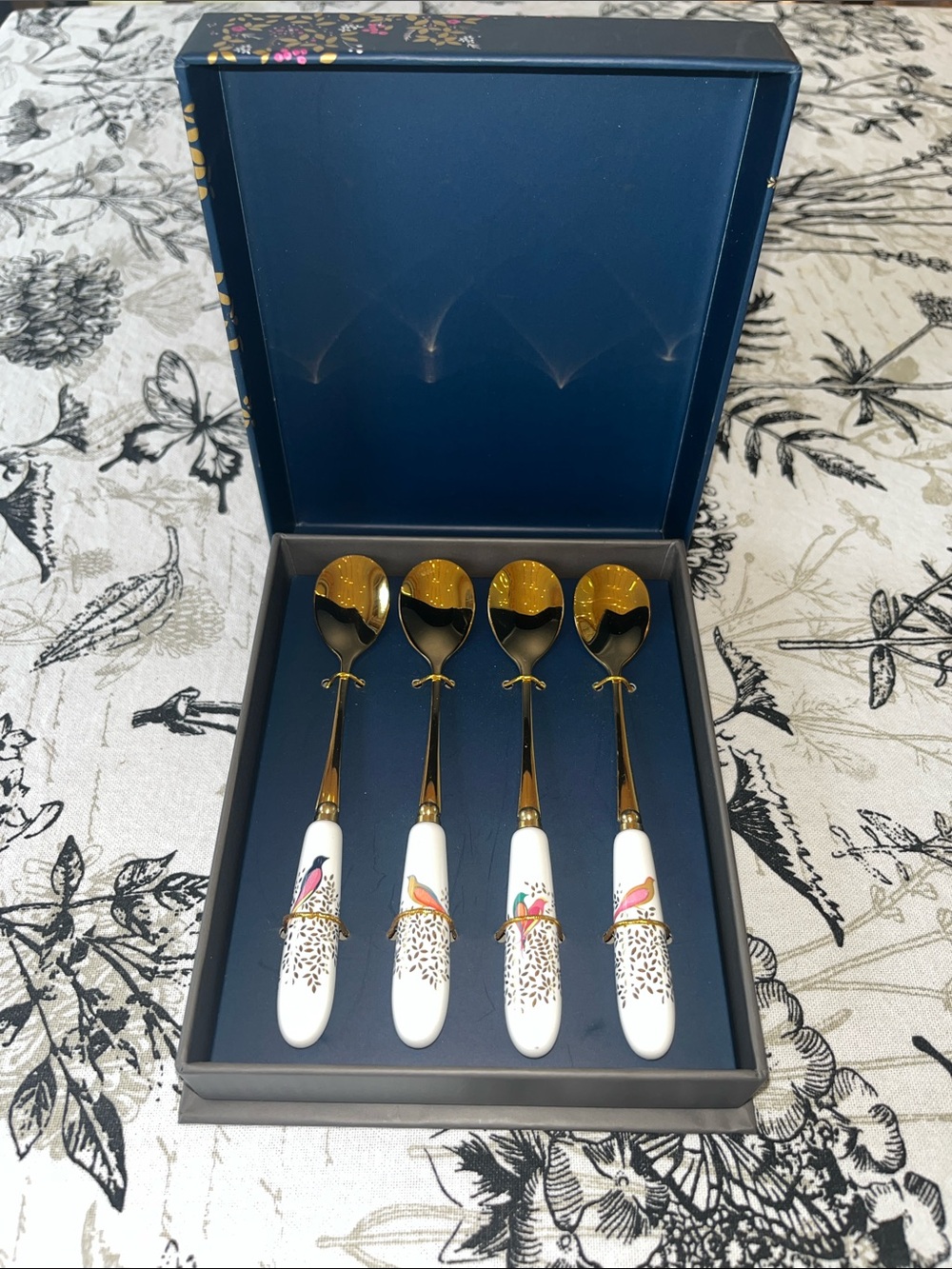 Portmeirion Sara Miller White and Gold Bird-Handle Teaspoon Set - 4 Pieces